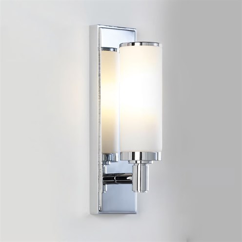 ASTRO+Verona max. 40W E14, IP44 seinavalgusti, poleeritud kroom, klaasist hajuti