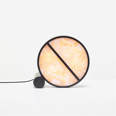 Brokis+GEOMETRIC TABLE LED 20W 2700K CRI>90, hämardatav touch dim, lauavalgusti, must, BROKISGLASS roosa opaalklaas