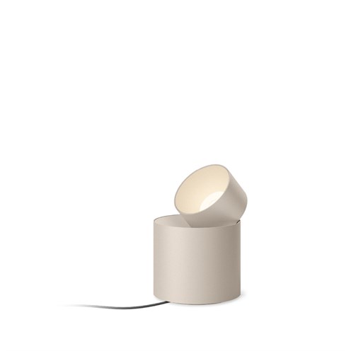 Vibia+Pro Plug Ø9 LED 17,1W 1961lm 2700K CRI>90 35°, hämardatav Push dim, laua-/põrandavalgusti, beež (NCS S 2005-Y50R)