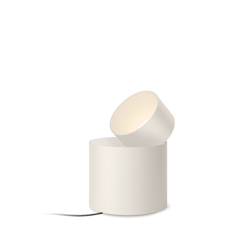 Vibia+Pro Plug Ø12 LED 24,8W 2676lm 2700K CRI>90 35°, hämardatav Push dim, laua-/põrandavalgusti, valge (NCS S 0502-Y50R)